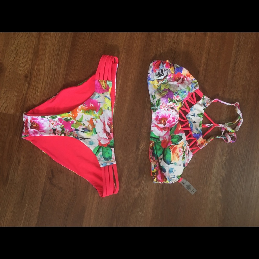 Swim suit